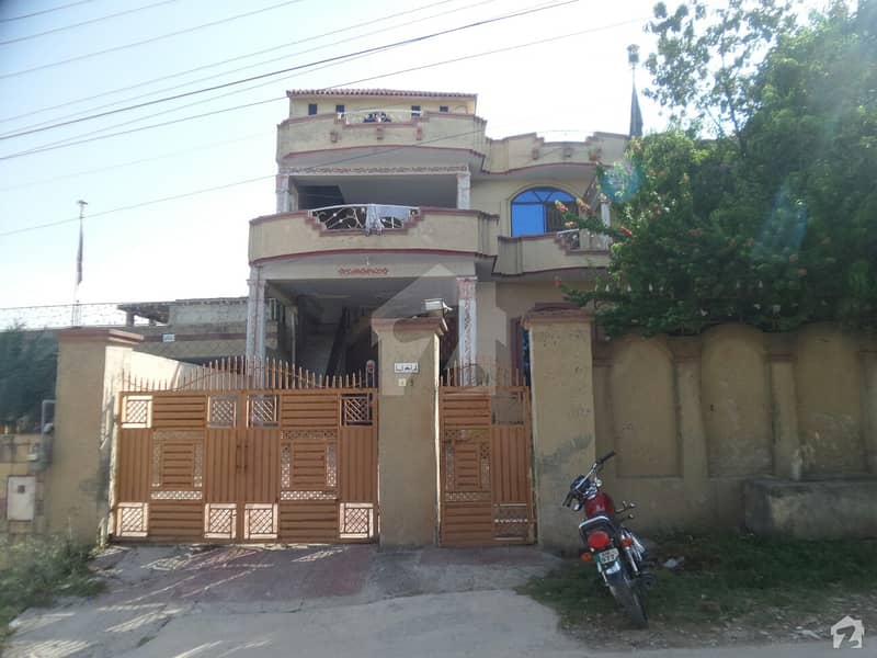 جنجوعہ ٹاؤن راولپنڈی میں 10 کمروں کا 1.45 کنال مکان 4 کروڑ میں برائے فروخت۔