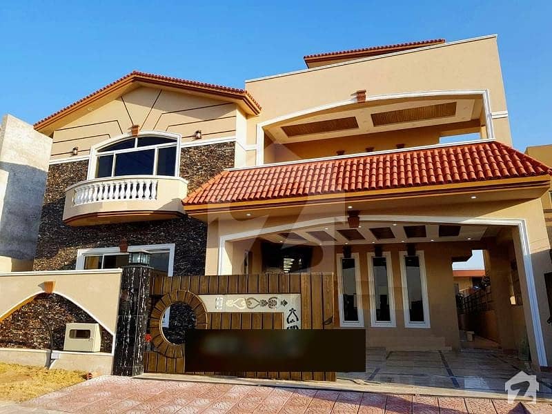 1 Kanal House For Sale In Phase 2