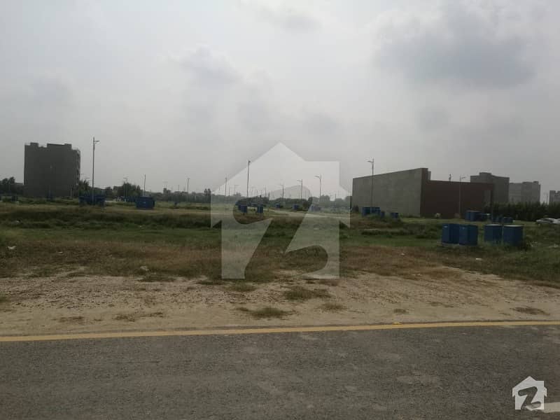 8 Marla Commercial Plot For Sale With Papers
