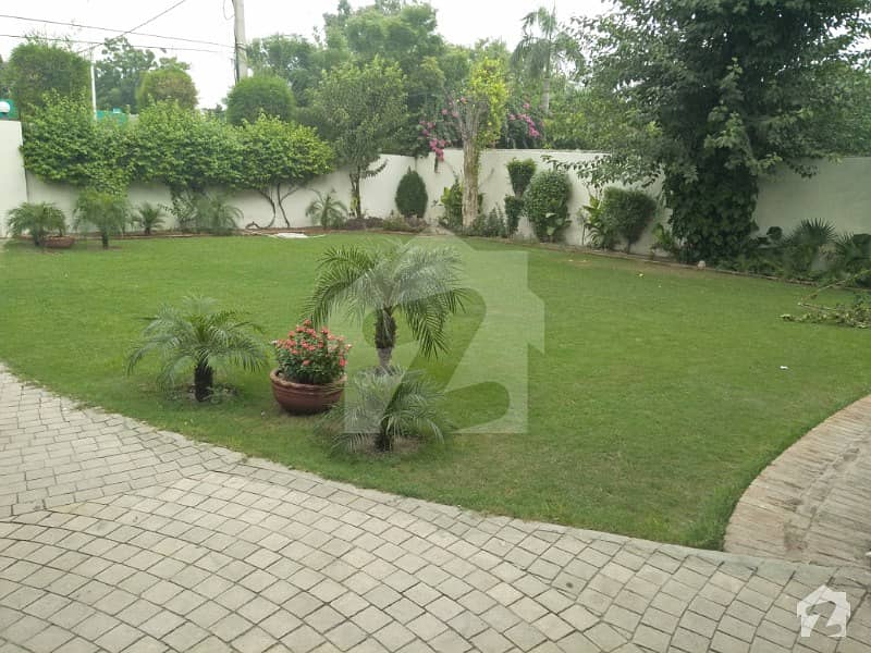 2Kanal Full House available For Rent In Model Town