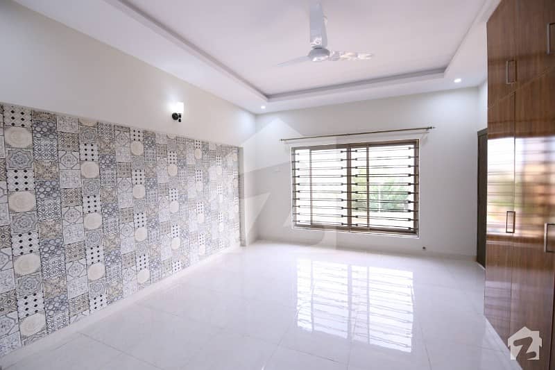 10 Marla Single Unit House Is Available For Rent In Bahria Town