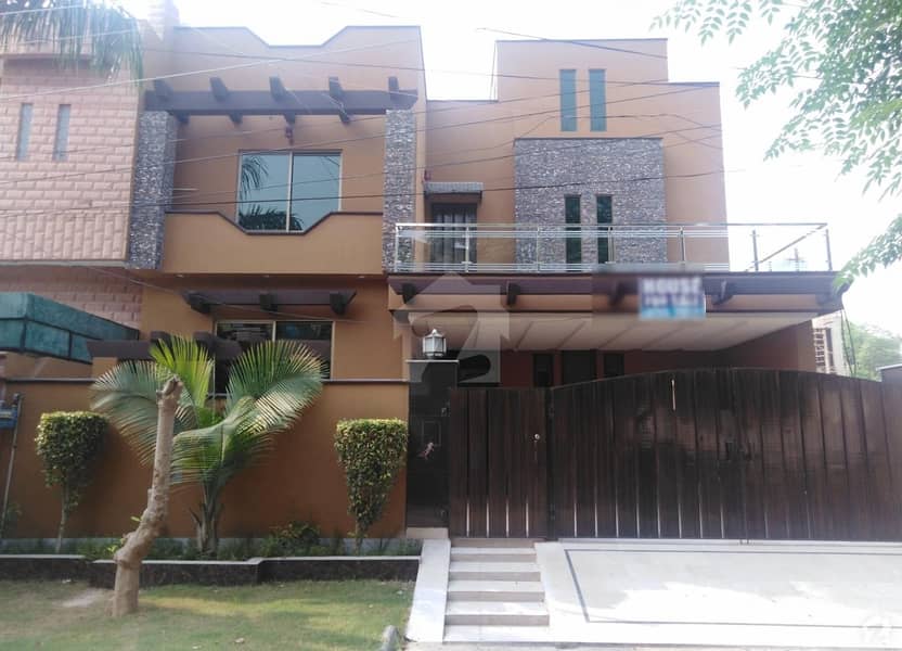 10 Marla Brand New House Is Available For Sale