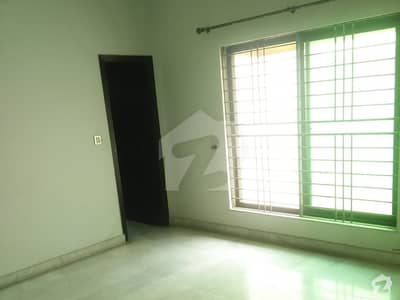 1 Kanal Lower Portion Is Available For Rent 1 Kanal Lower Portion Is Available For Rent