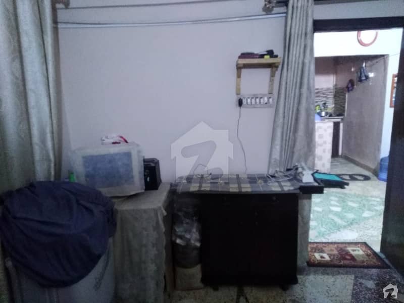 دہلی کالونی کراچی میں 2 کمروں کا 4 مرلہ فلیٹ 25 لاکھ میں برائے فروخت۔