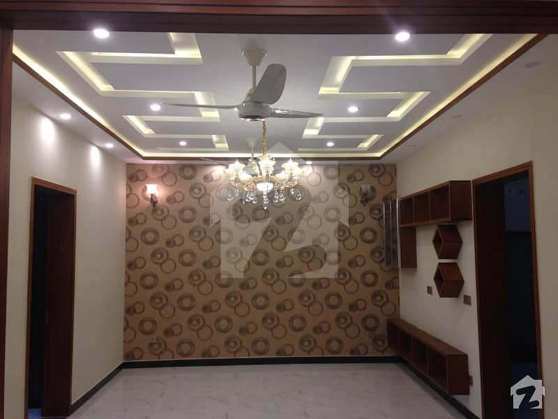 بحریہ ٹاؤن اوورسیز B بحریہ ٹاؤن اوورسیز انکلیو بحریہ ٹاؤن لاہور میں 5 کمروں کا 10 مرلہ مکان 65 ہزار میں کرایہ پر دستیاب ہے۔