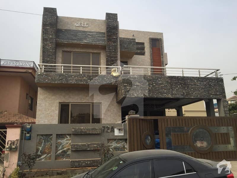چکلالہ راولپنڈی میں 6 کمروں کا 10 مرلہ مکان 2. 45 کروڑ میں برائے فروخت۔