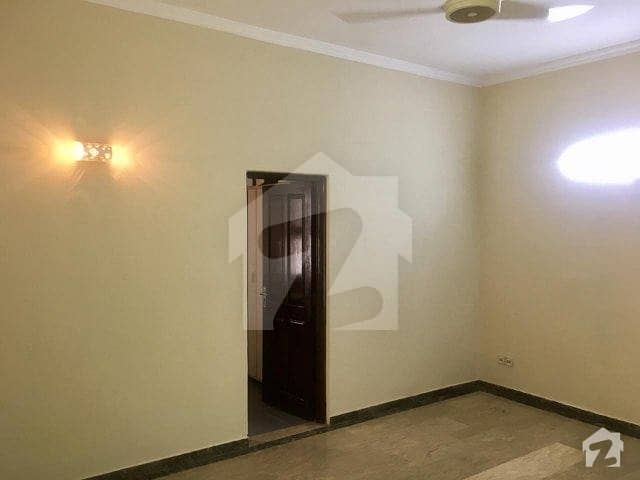 1 Kanal FULL HOUSE for Rent in Phase 4