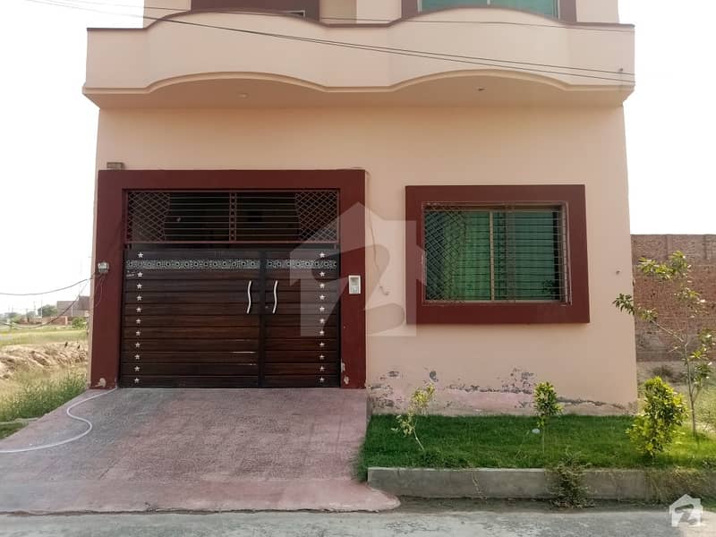 House Is Available For Sale  In Khayaban-e-Green Satiana Road