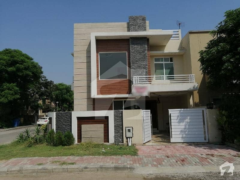 Corner House Prime Location 5 Beds Double Storey House For Sale In Bahria Town