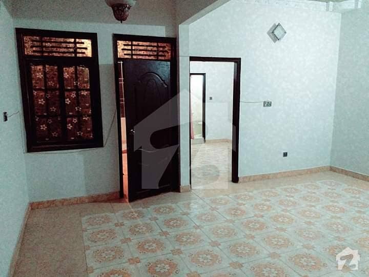 گلستانِِ جوہر ۔ بلاک 13 گلستانِ جوہر کراچی میں 4 کمروں کا 3 مرلہ مکان 1.2 کروڑ میں برائے فروخت۔