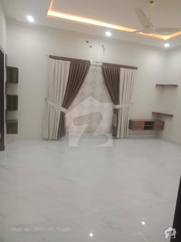 STATE LIFE 1 kanal upper portion brand NEW  far Rent in phase 1