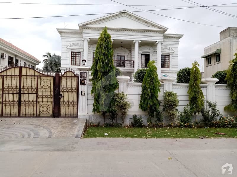 House Is Available For Sale In Satellite Town - Block A