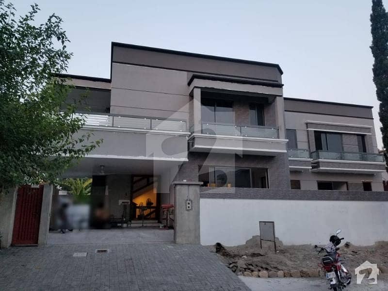 7 Bed Beautiful House For Rent In Sector F6