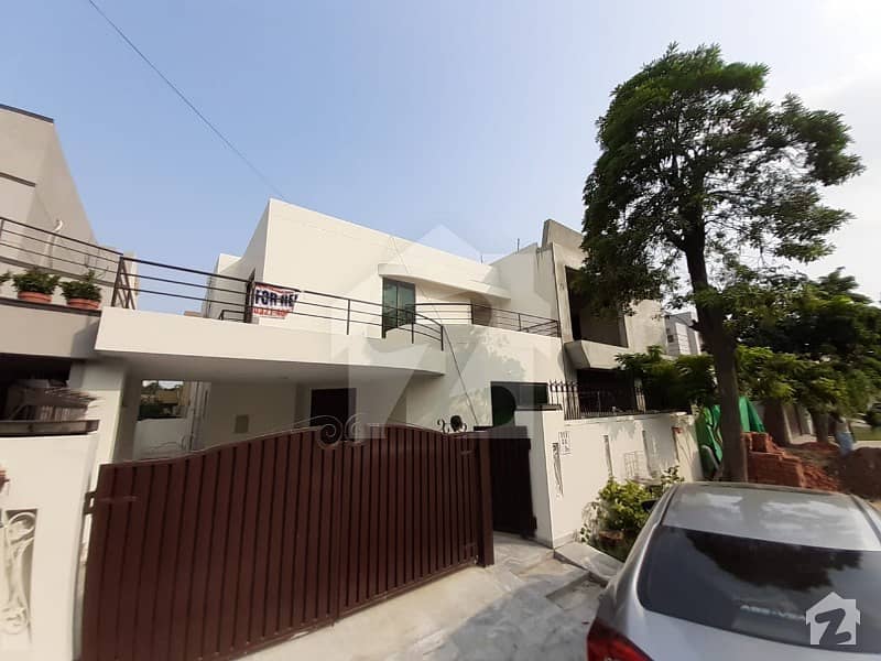 10 Marla Immaculate White House For Rent In Phase 04 Gg Block For Rent