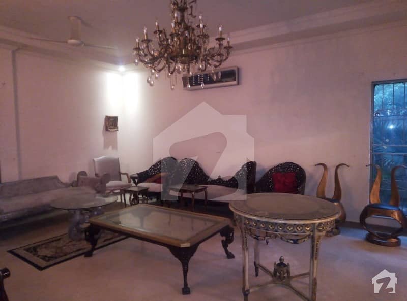 4kanal Double Unit Luxurious Bungalow with swimming Pool  for RENT In DHA Phase 2 T block