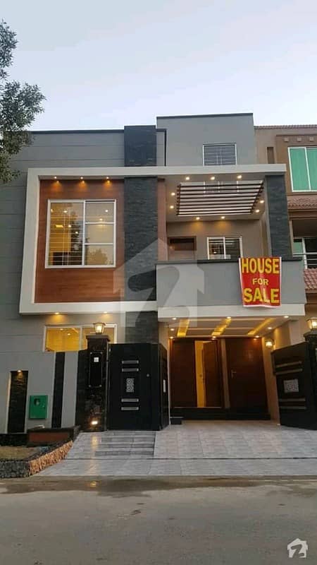 5 Marla House Available For Sale Located In Bahria Town Block Cc