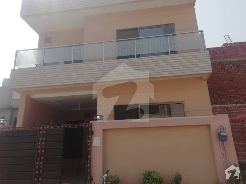 Brand new luxury ideal 5 marla house for sale in Formantes