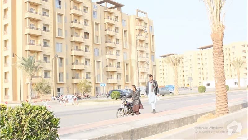 بحریہ ٹاؤن - پریسنٹ 19 بحریہ ٹاؤن کراچی کراچی میں 3 کمروں کا 8 مرلہ فلیٹ 99 لاکھ میں برائے فروخت۔
