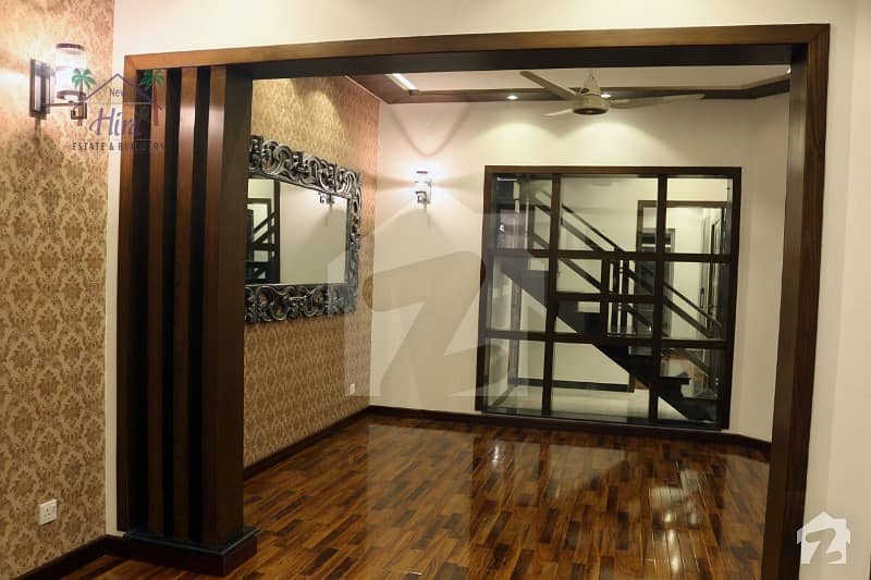 ڈی ایچ اے فیز 6 - بلاک اے فیز 6 ڈیفنس (ڈی ایچ اے) لاہور میں 4 کمروں کا 10 مرلہ مکان 1. 2 لاکھ میں کرایہ پر دستیاب ہے۔