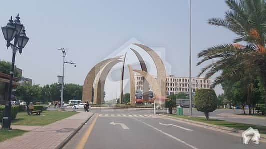 بحریہ ٹاؤن - نرگس ایکسٹیشن بحریہ ٹاؤن سیکٹر سی بحریہ ٹاؤن لاہور میں 10 مرلہ رہائشی پلاٹ 52 لاکھ میں برائے فروخت۔