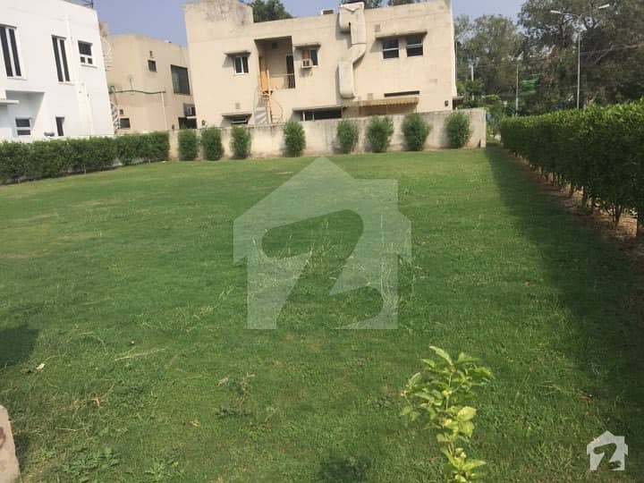 24 Marla Corner Plot  02 Side In General Colony On Sale Beside Mall Of Lahore