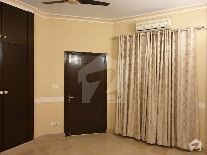 ایف ۔ 11 اسلام آباد میں 3 کمروں کا 7 مرلہ مکان 3.1 کروڑ میں برائے فروخت۔