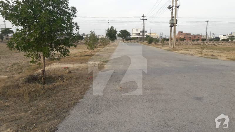 One Kanal Good Location  Plot For Sale In Block C