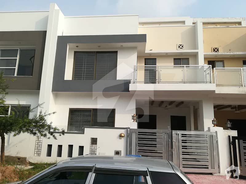Sector B1 Brand New 2019 5 Marla Ideal Location House Near To Park For Sale