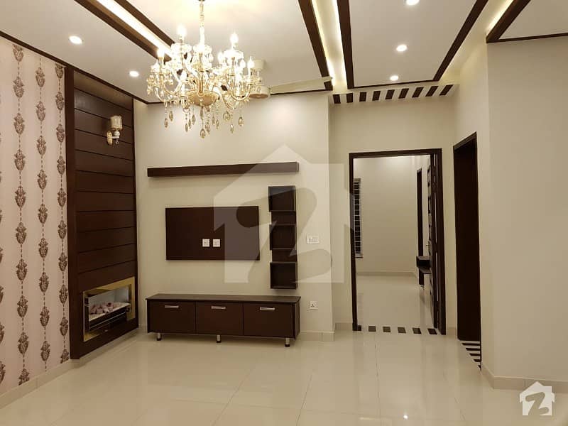 Luxury 10 Marla House For Rent In Jasmine Block Luxury 10 Marla House For Rent In Jasmine Block