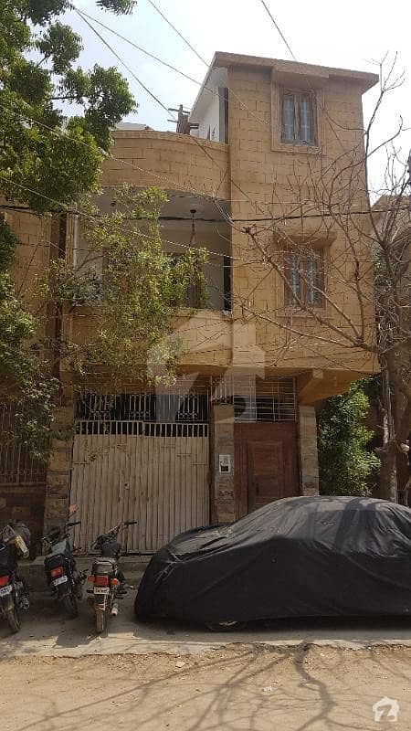 ڈیفینس ویو فیز 2 ڈیفینس ویو سوسائٹی کراچی میں 6 کمروں کا 5 مرلہ مکان 2.6 کروڑ میں برائے فروخت۔