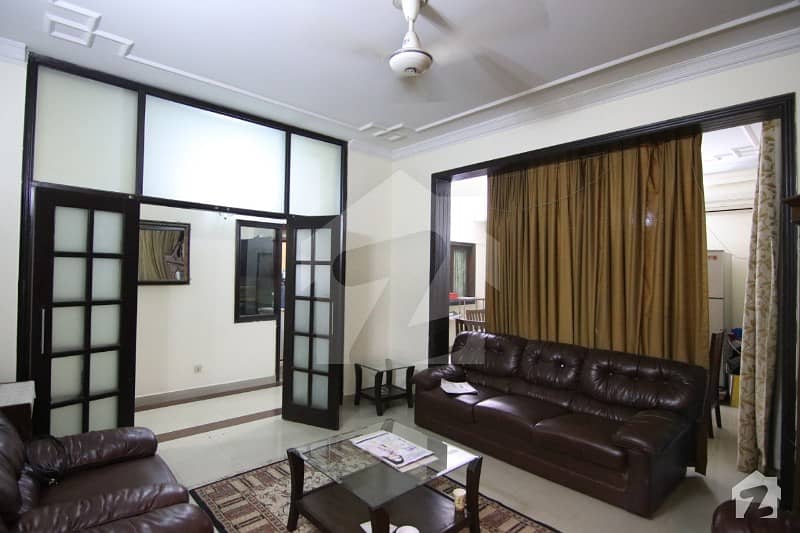 F11 Fully Furnished 3 Bedroom Apartment Available For Rent