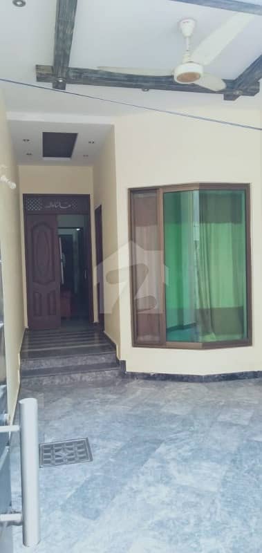 35 MARLA DESIGNER HOUSE URGENT FOR SALE NEAR AIRPORT GOOD LOCATION GATED COMMUNITY WITH GUARDS AND  ALL FACILITIES