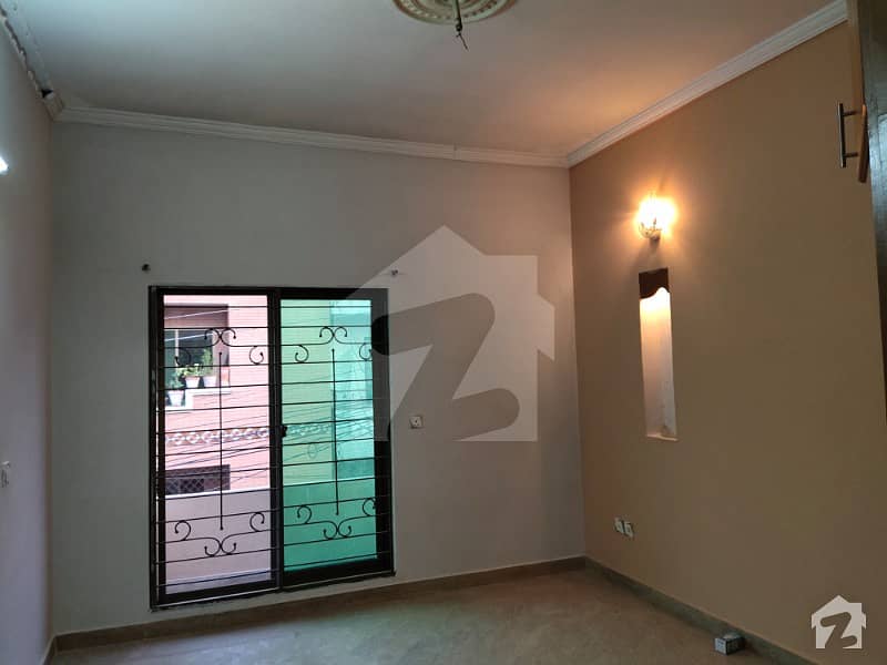 1 Kanal Upper Portion 3 Bed New Type Available For Rent