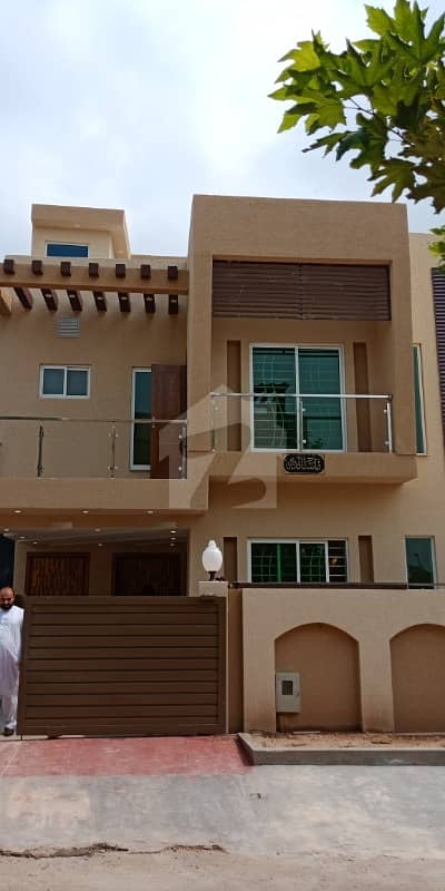 Luxury 5 Marla Brand New House Available For Rent