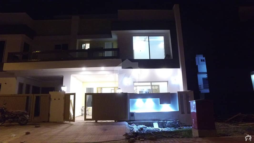 Bahria Enclave Prime Location House Available For Sale 5 Marla Beautiful View