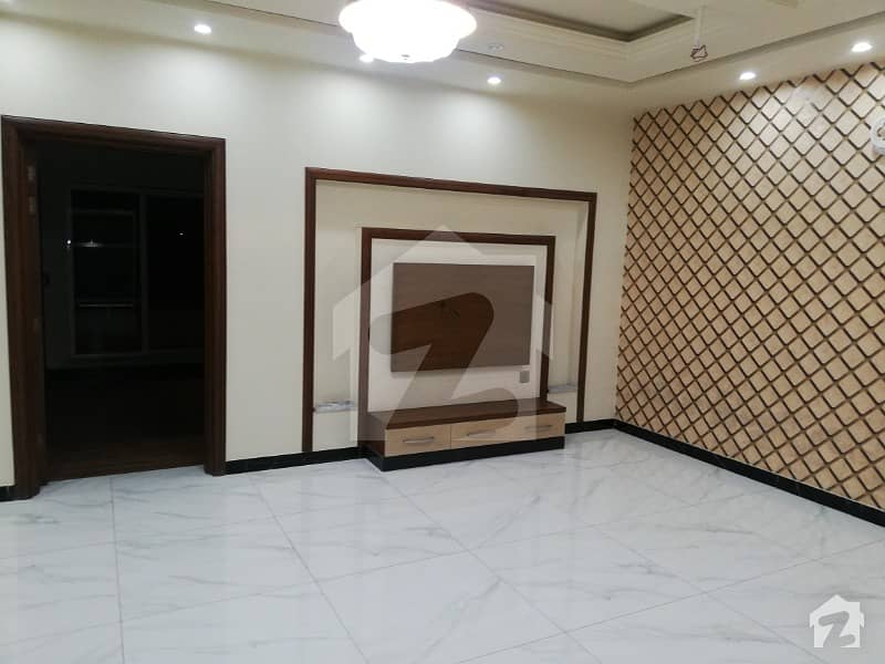 ایڈن ویلی فیصل آباد میں 3 کمروں کا 5 مرلہ مکان 40 ہزار میں کرایہ پر دستیاب ہے۔