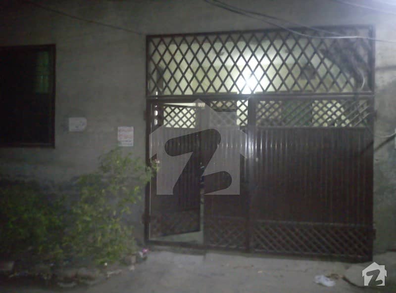 کینال بینک ہاؤسنگ سکیم لاہور میں 2 کمروں کا 4 مرلہ زیریں پورشن 13 ہزار میں کرایہ پر دستیاب ہے۔