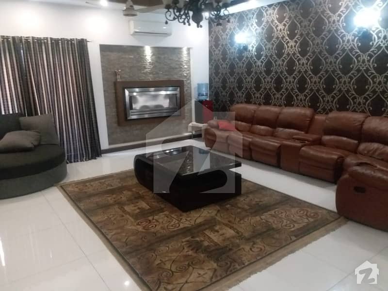 Fully Furnished 1 Kanal 5 Bed Full House Available