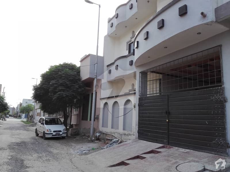 Prime Location House Available For Sale In Madina Town Madina Town