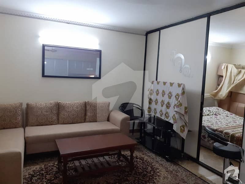 F 10 Park Tower Newly Renovated Studio apartment For Sale