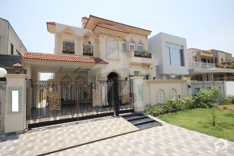 Lahore Grande Excellent Location Brand New 10 Marla Luxury House For Sale