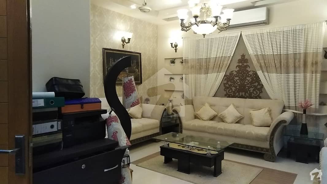 نارتھ ناظم آباد ۔ بلاک ایل نارتھ ناظم آباد کراچی میں 4 کمروں کا 12 مرلہ بالائی پورشن 2 کروڑ میں برائے فروخت۔