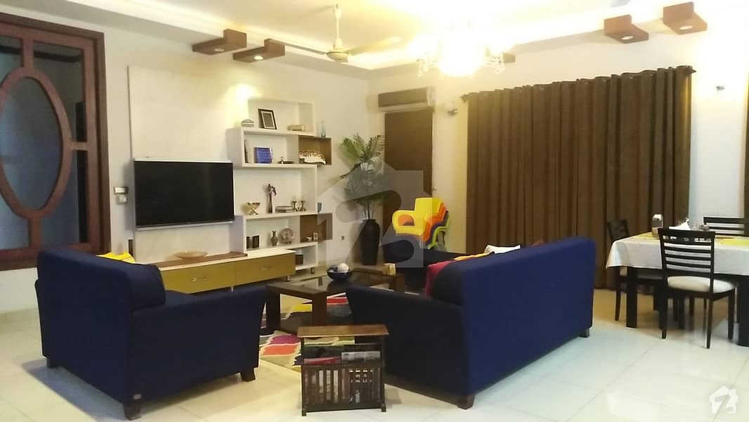 نارتھ ناظم آباد ۔ بلاک ایف نارتھ ناظم آباد کراچی میں 3 کمروں کا 1 کنال زیریں پورشن 4 کروڑ میں برائے فروخت۔