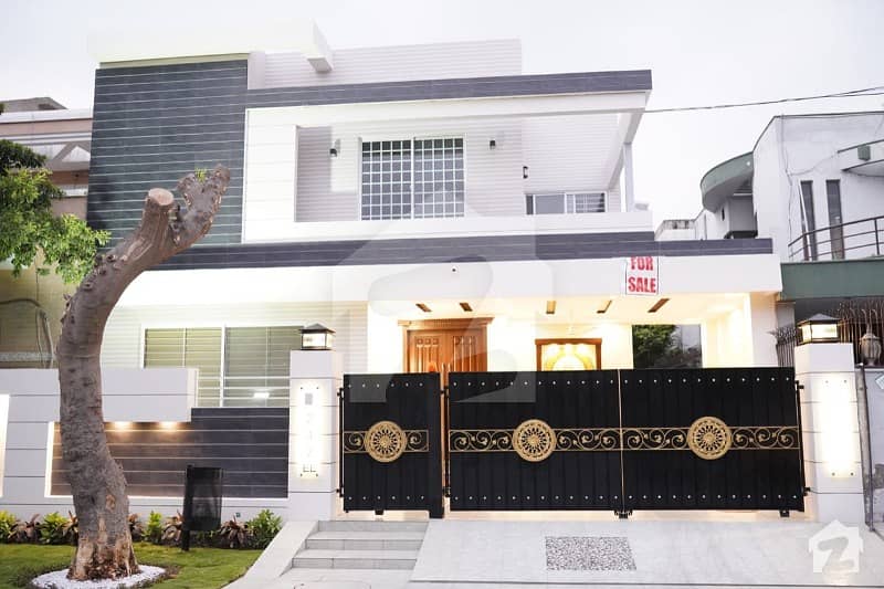 10 Marla Outstanding Luxury House With Home Theatre  For Sale In DHA Phase 4 Hot Location