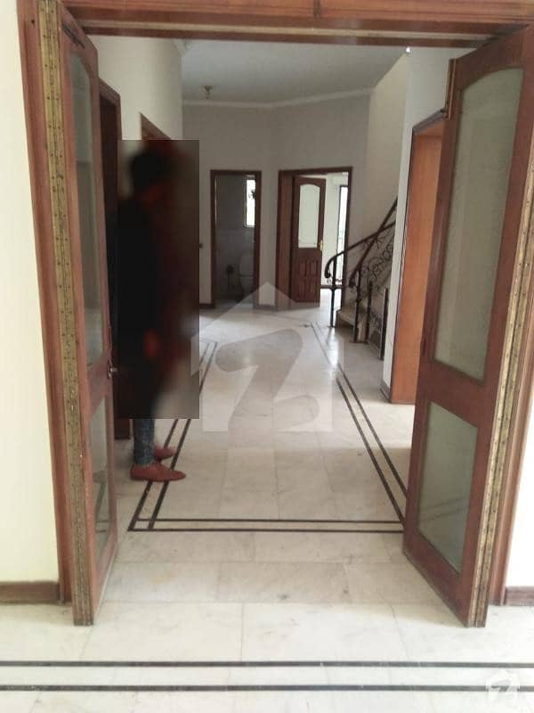 1 Kanal Old House Lower Portion For Rent In Phase 4 Dha Lahore