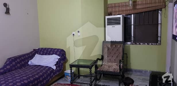 کلفٹن ۔ بلاک 4 کلفٹن کراچی میں 2 کمروں کا 5 مرلہ فلیٹ 1.2 کروڑ میں برائے فروخت۔ کلفٹن ۔ بلاک 4 کلفٹن کراچی میں 2 کمروں کا 5 مرلہ فلیٹ 1.2 کروڑ میں برائے فروخت۔