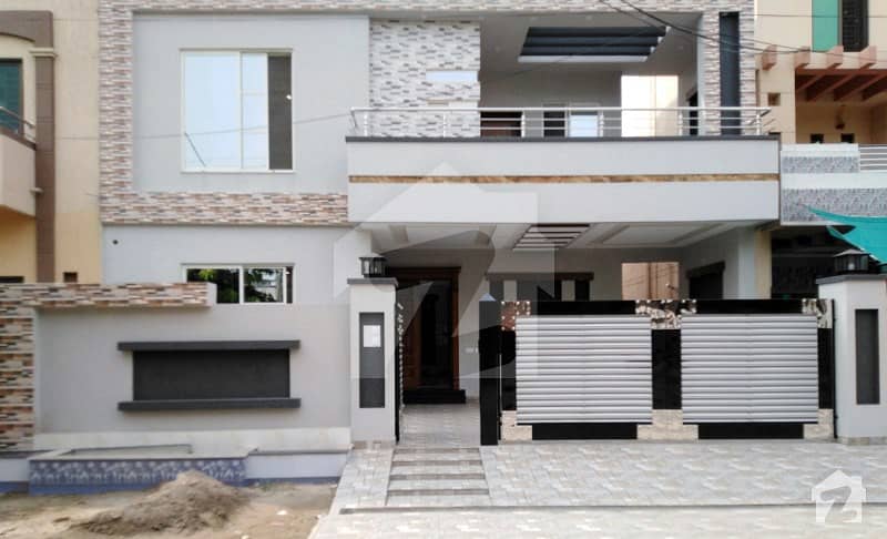 10 Marla House For Sale In F2  Block Of Wapda Town Phase 1 Lahore