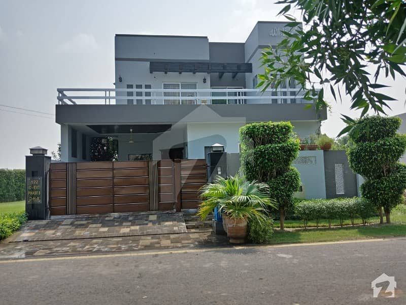 DEFENCE 10 MARLA OWNER BUILD NEW BUNGALOW IDEAL LOCATION REASONABLE PRICE