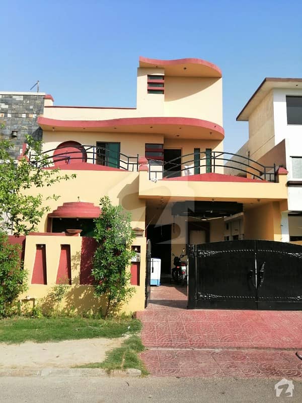 10Marla Renovated House Available In Punjab coop Housing Society Near BY DHA PHASE4 AA And BB Block Reasonable Price