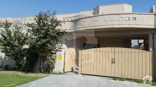 عسکری 10 - سیکٹر بی عسکری 10 عسکری لاہور میں 5 کمروں کا 1 کنال مکان 1 لاکھ میں کرایہ پر دستیاب ہے۔ عسکری 10 - سیکٹر بی عسکری 10 عسکری لاہور میں 5 کمروں کا 1 کنال مکان 1 لاکھ میں کرایہ پر دستیاب ہے۔